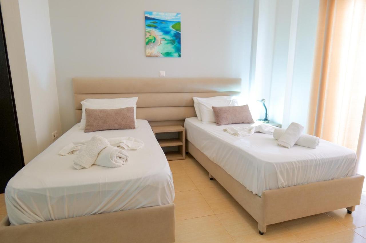 Hotel Driloni Ksamil Bagian luar foto