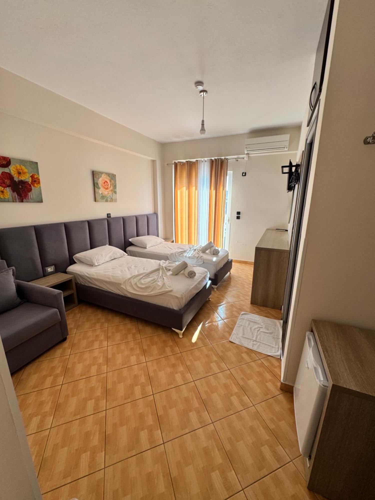 Hotel Driloni Ksamil Bagian luar foto